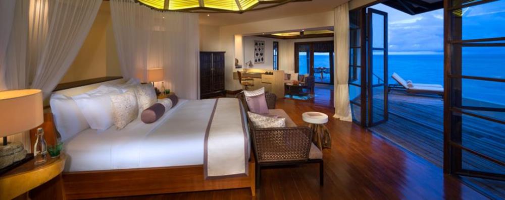 content/hotel/Jumeirah Vittaveli/Accommodation/Water Villa with Pool Sunrise/JumeirahVittaveli-Acc-WaterVillaSunrise-04.jpg